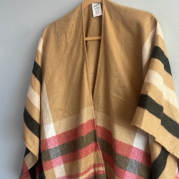 Women's Woolrich Luxe Soft Cozy Blanket Scarf Wrap Ruana Fringed One-Size - Picture 7 of 13
